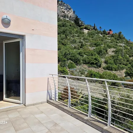 Affitti Brevi Liguria - La Fiorita Apartment *